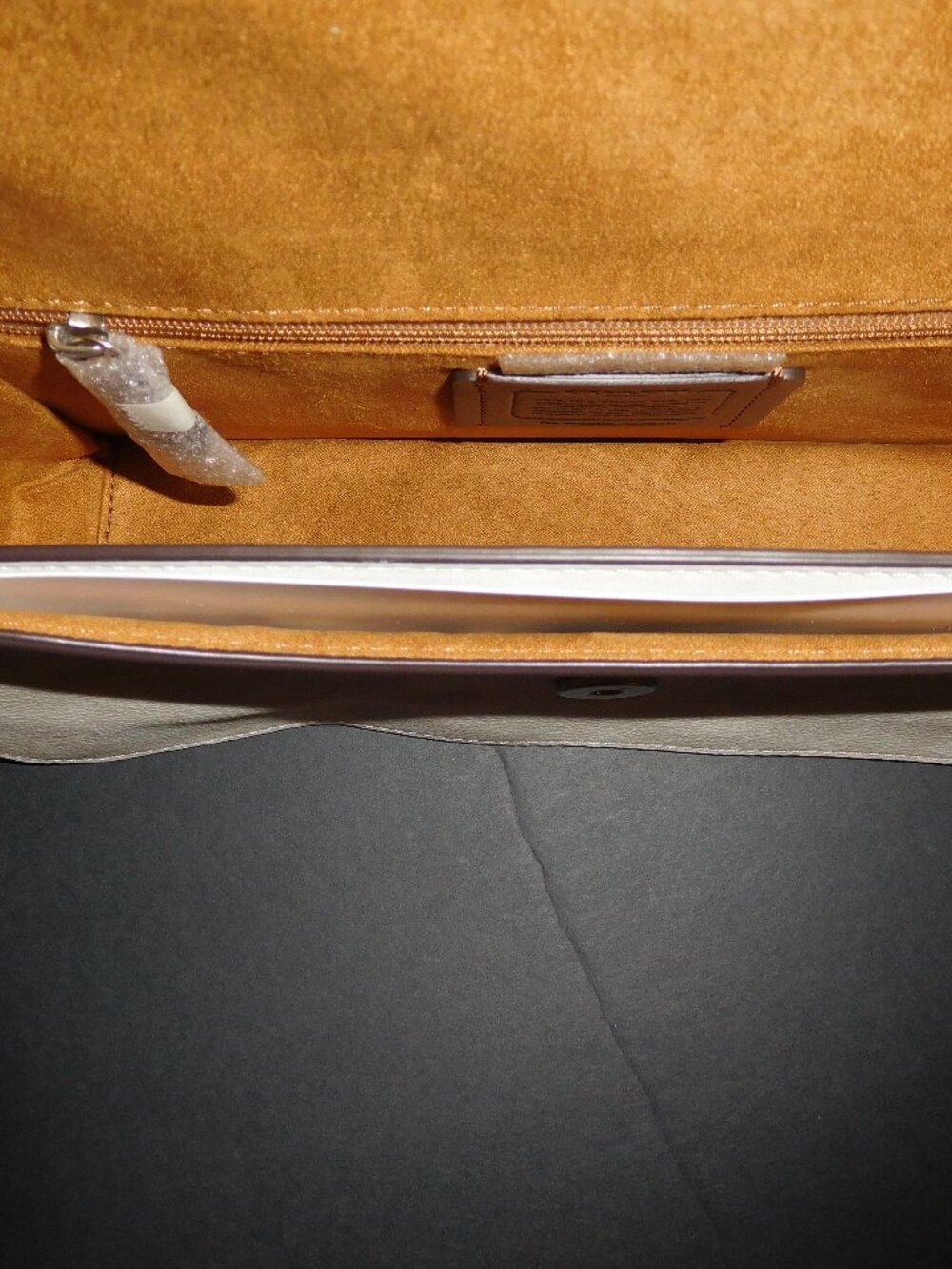 Coach CJ617 Morgan Shoulder Chalk/Glacier White Signature Pebble Leather Bag-NWT - Picture 7 of 8